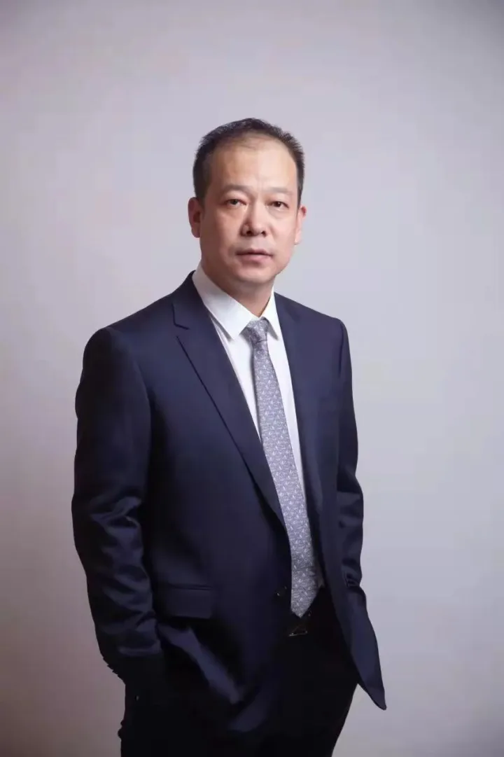 张雪峰律师